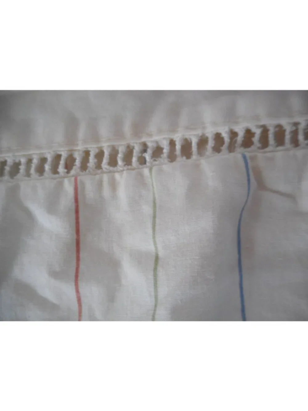 Echo cream multicolor pin striped100% cotton Standard Pillowcase